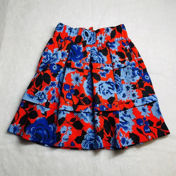 HD In Paris Anthropologie Red Blue Floral Tiered Festive Fit & Flare Skirt XS - Picture 1 of 10
